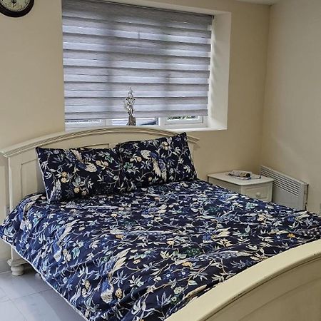 Cozy Studio Near To Tube Station Redbridge Εξωτερικό φωτογραφία